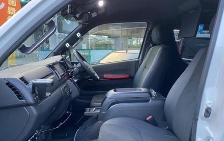 Toyota HiAce H200, 2022 год, 4 316 000 рублей, 17 фотография