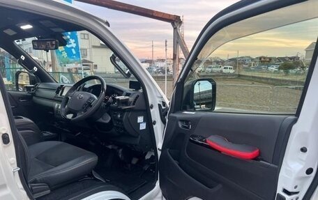 Toyota HiAce H200, 2022 год, 4 316 000 рублей, 11 фотография