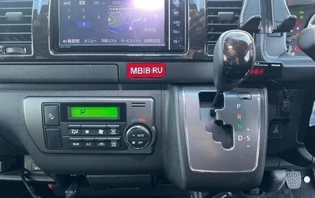 Toyota HiAce H200, 2022 год, 4 316 000 рублей, 29 фотография