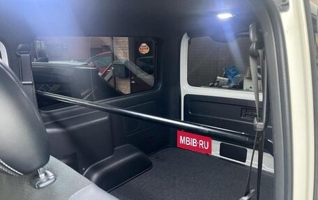 Toyota HiAce H200, 2022 год, 4 316 000 рублей, 25 фотография