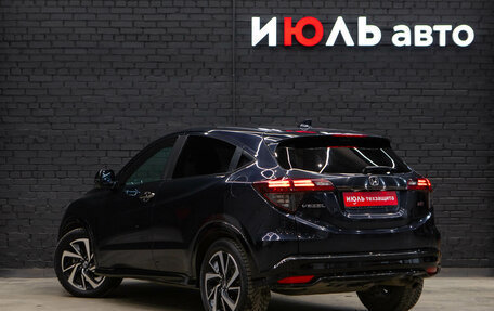 Honda Vezel, 2018 год, 1 970 000 рублей, 8 фотография
