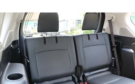 Toyota Land Cruiser Prado 150 рестайлинг 2, 2022 год, 6 060 000 рублей, 17 фотография