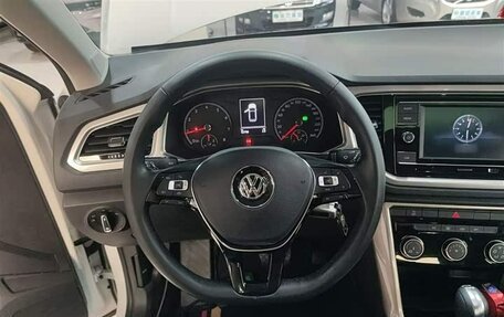 Volkswagen T-Roc I, 2021 год, 1 280 000 рублей, 8 фотография