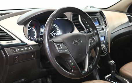 Hyundai Santa Fe III рестайлинг, 2016 год, 2 350 000 рублей, 16 фотография