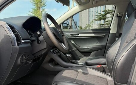 Skoda Karoq I, 2021 год, 1 835 000 рублей, 5 фотография