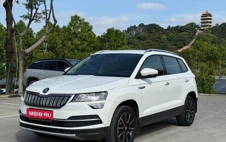 Skoda Karoq I, 2021 год, 1 835 000 рублей, 2 фотография