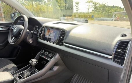 Skoda Karoq I, 2021 год, 1 835 000 рублей, 9 фотография