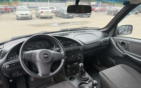 Chevrolet Niva I рестайлинг, 2018 год, 685 000 рублей, 6 фотография