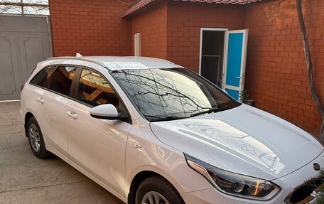 KIA cee'd III, 2021 год, 1 740 000 рублей, 2 фотография