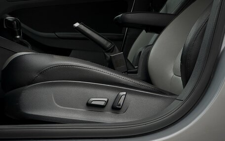 Volkswagen Jetta VI, 2013 год, 1 350 000 рублей, 22 фотография