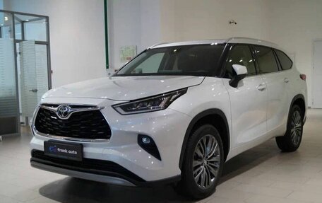 Toyota Highlander, 2025 год, 6 300 000 рублей, 3 фотография