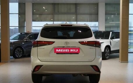 Toyota Highlander, 2025 год, 6 300 000 рублей, 5 фотография