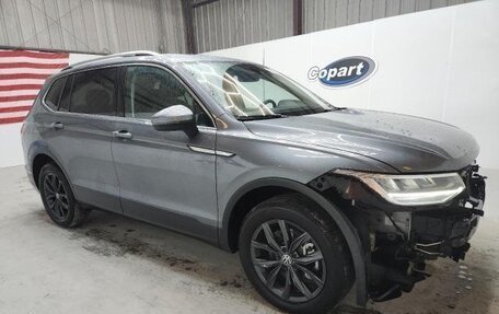 Volkswagen Tiguan II, 2024 год, 3 100 000 рублей, 2 фотография