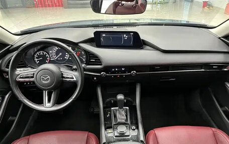 Mazda 3, 2022 год, 2 000 000 рублей, 12 фотография