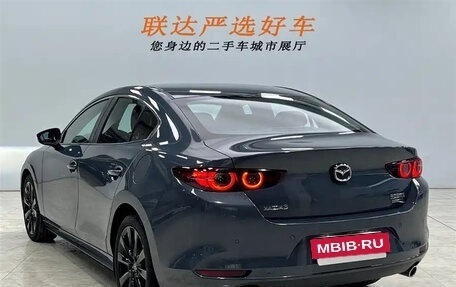 Mazda 3, 2022 год, 2 000 000 рублей, 5 фотография