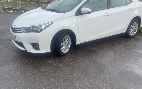 Toyota Corolla, 2014 год, 1 095 000 рублей, 4 фотография