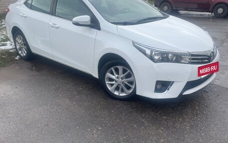 Toyota Corolla, 2014 год, 1 095 000 рублей, 2 фотография