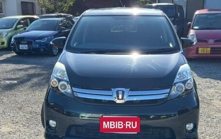 Toyota ISis I, 2013 год, 1 100 000 рублей, 2 фотография