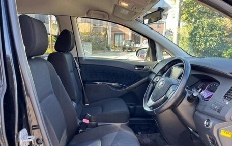 Toyota ISis I, 2013 год, 1 100 000 рублей, 8 фотография