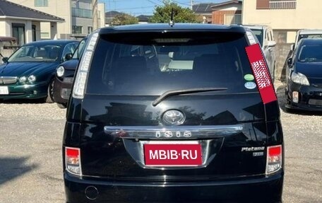 Toyota ISis I, 2013 год, 1 100 000 рублей, 11 фотография