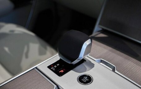 Land Rover Range Rover IV рестайлинг, 2025 год, 28 000 000 рублей, 21 фотография