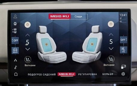 Land Rover Range Rover IV рестайлинг, 2025 год, 28 000 000 рублей, 19 фотография