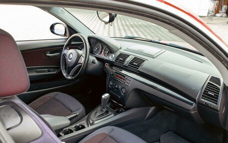 BMW 1 серия, 2008 год, 895 000 рублей, 15 фотография