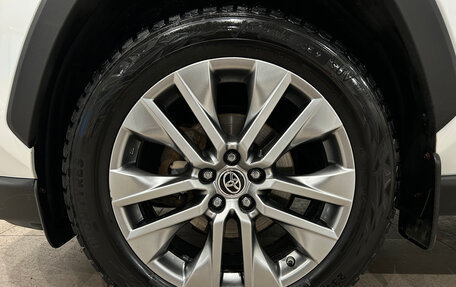 Toyota RAV4, 2020 год, 2 499 000 рублей, 11 фотография