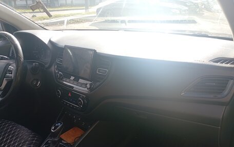 Hyundai Solaris II рестайлинг, 2020 год, 1 550 000 рублей, 5 фотография