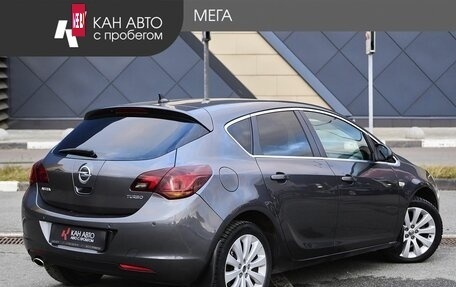 Opel Astra J, 2011 год, 937 000 рублей, 2 фотография