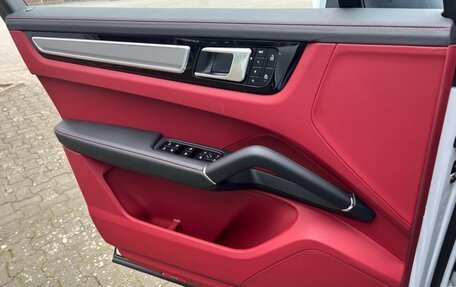 Porsche Cayenne III, 2025 год, 16 470 000 рублей, 14 фотография