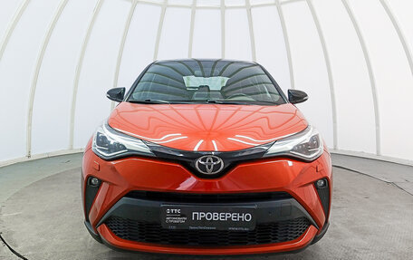 Toyota C-HR I рестайлинг, 2019 год, 2 430 000 рублей, 2 фотография