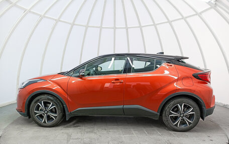 Toyota C-HR I рестайлинг, 2019 год, 2 430 000 рублей, 10 фотография