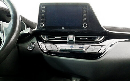 Toyota C-HR I рестайлинг, 2019 год, 2 430 000 рублей, 18 фотография