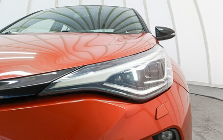 Toyota C-HR I рестайлинг, 2019 год, 2 430 000 рублей, 21 фотография