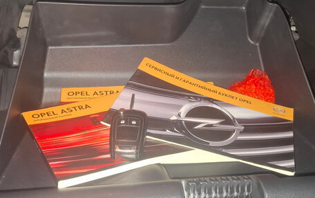 Opel Astra J, 2011 год, 600 000 рублей, 8 фотография