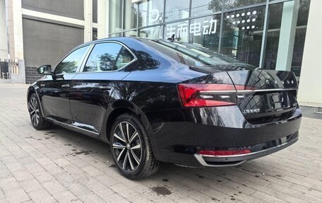 Skoda Superb III рестайлинг, 2025 год, 2 690 000 рублей, 4 фотография
