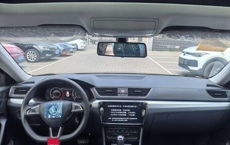 Skoda Superb III рестайлинг, 2025 год, 2 690 000 рублей, 5 фотография