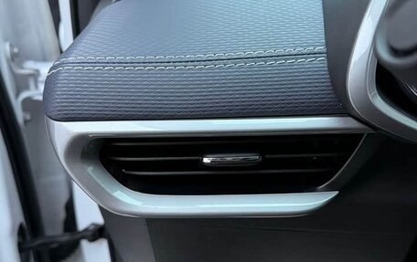 Chevrolet Tracker, 2022 год, 1 440 000 рублей, 10 фотография