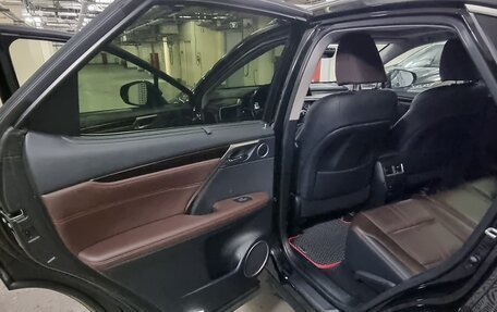 Lexus RX IV рестайлинг, 2019 год, 5 600 000 рублей, 6 фотография