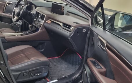 Lexus RX IV рестайлинг, 2019 год, 5 600 000 рублей, 5 фотография