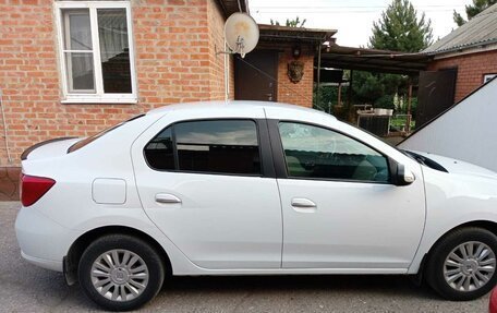 Renault Logan II, 2015 год, 600 000 рублей, 5 фотография