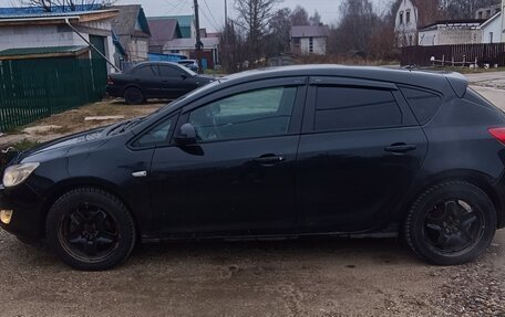 Opel Astra J, 2012 год, 840 000 рублей, 2 фотография