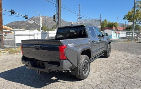 Toyota Tacoma, 2025 год, 6 190 000 рублей, 3 фотография