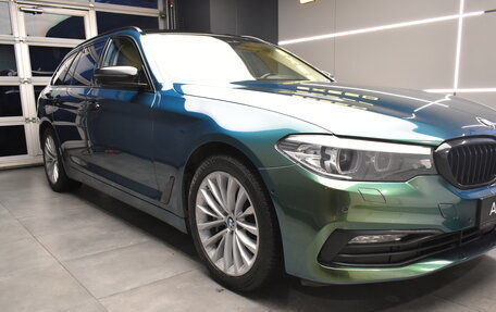 BMW 5 серия, 2018 год, 3 200 000 рублей, 2 фотография