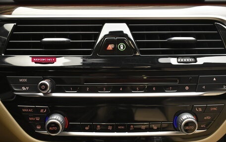 BMW 5 серия, 2018 год, 3 200 000 рублей, 28 фотография