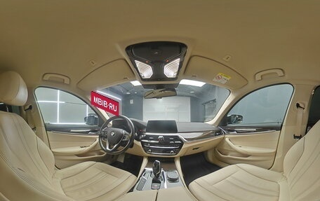 BMW 5 серия, 2018 год, 3 200 000 рублей, 36 фотография