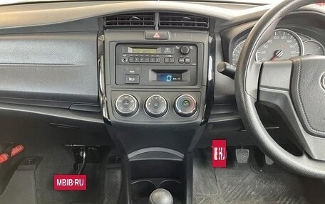 Toyota Corolla, 2021 год, 1 180 000 рублей, 13 фотография