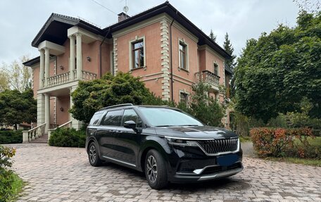 KIA Carnival, 2021 год, 2 490 000 рублей, 1 фотография