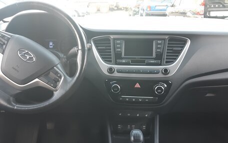Hyundai Solaris II рестайлинг, 2017 год, 1 248 000 рублей, 17 фотография
